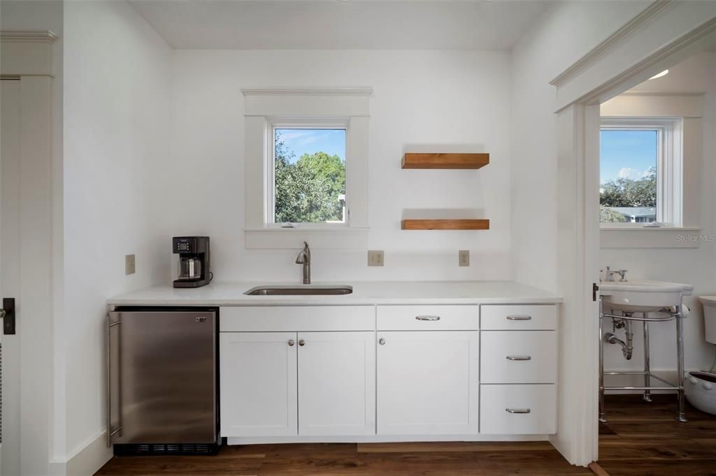 En Venta: $2,399,000 (5 camas, 4 baños, 4152 Pies cuadrados)