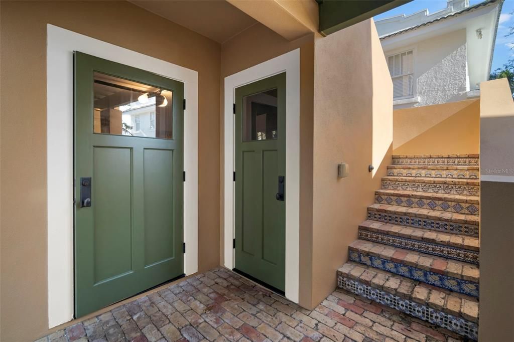 En Venta: $2,399,000 (5 camas, 4 baños, 4152 Pies cuadrados)