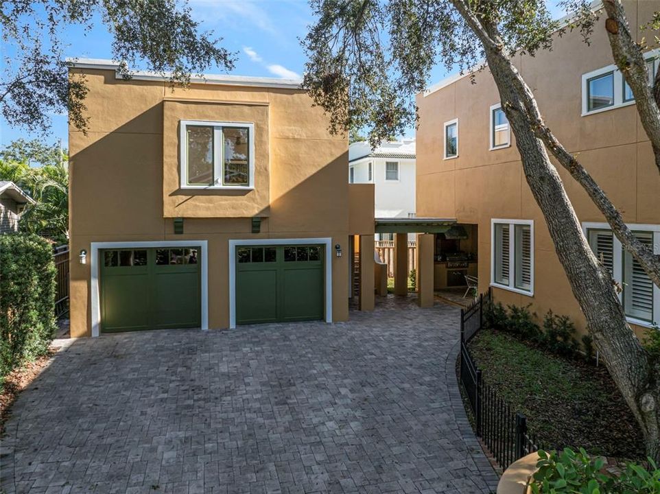 En Venta: $2,399,000 (5 camas, 4 baños, 4152 Pies cuadrados)