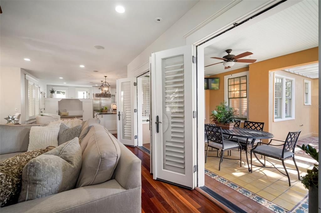 En Venta: $2,399,000 (5 camas, 4 baños, 4152 Pies cuadrados)