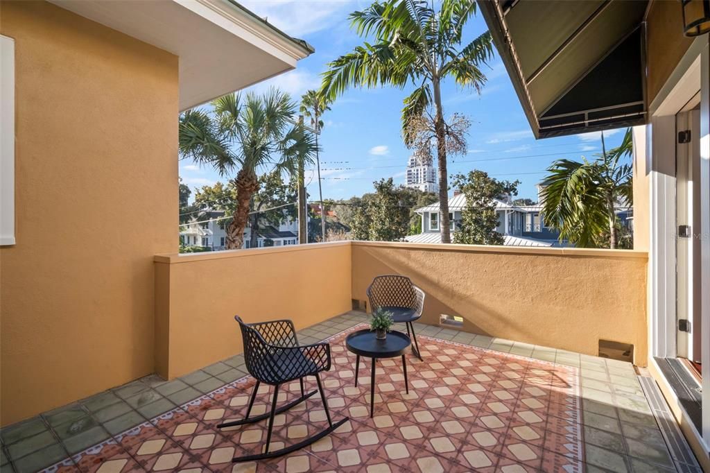 En Venta: $2,399,000 (5 camas, 4 baños, 4152 Pies cuadrados)