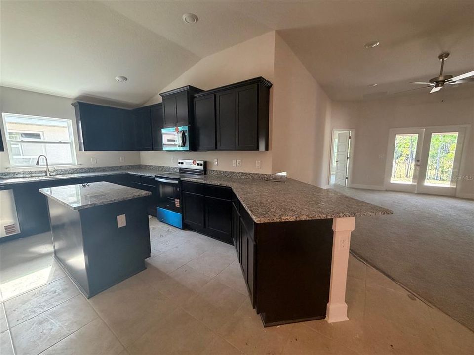 For Sale: $428,900 (4 beds, 3 baths, 2200 Square Feet)