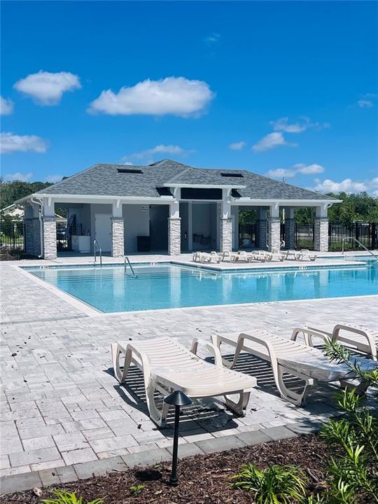 For Sale: $428,900 (4 beds, 3 baths, 2200 Square Feet)