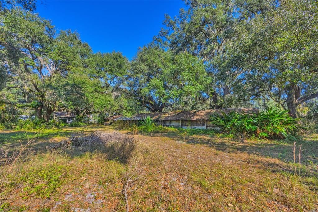 For Sale: $245,000 (2 beds, 1 baths, 1120 Square Feet)