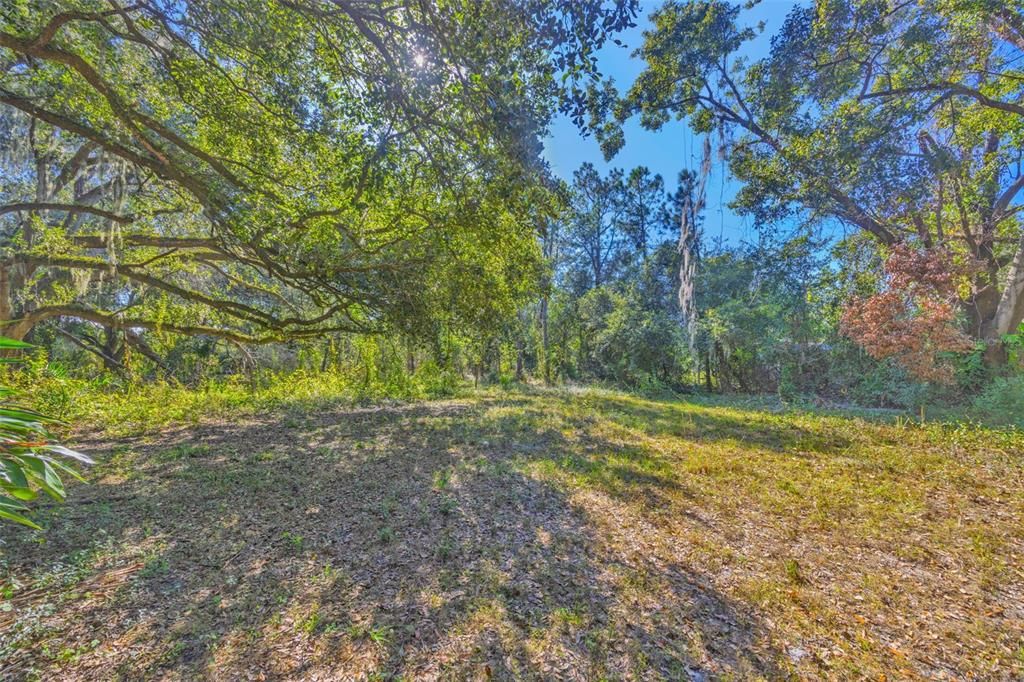 For Sale: $245,000 (2 beds, 1 baths, 1120 Square Feet)