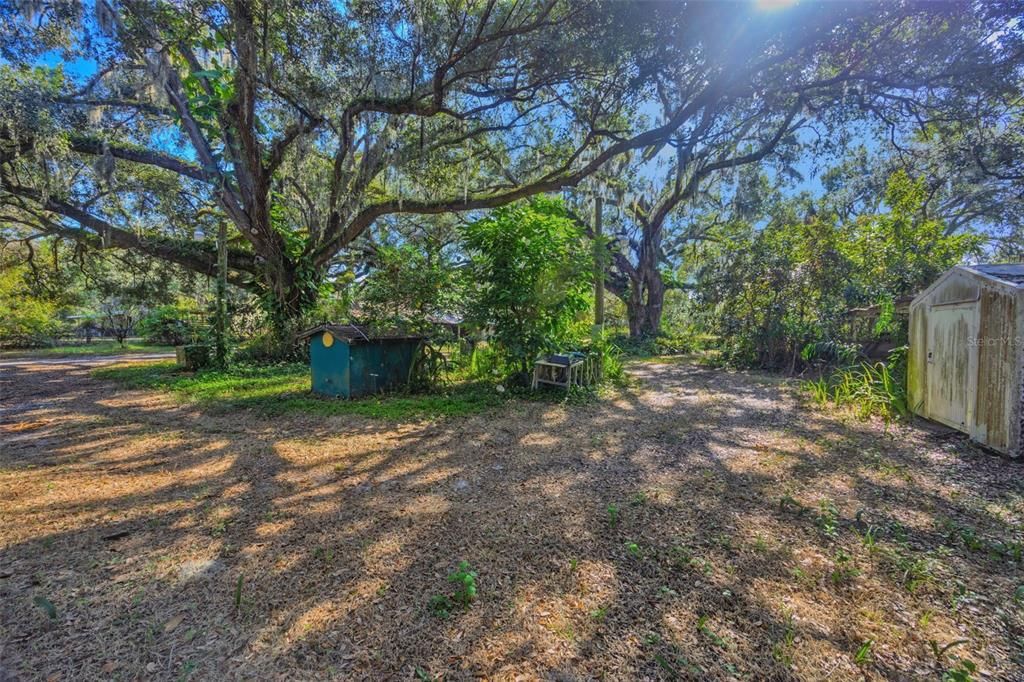 For Sale: $245,000 (2 beds, 1 baths, 1120 Square Feet)