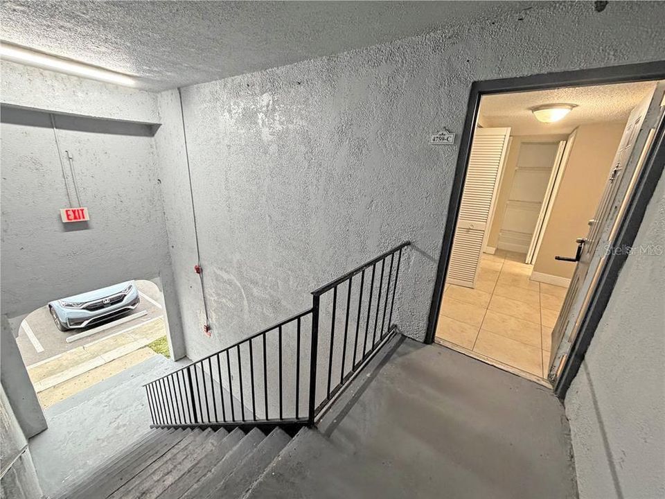 For Sale: $127,000 (2 beds, 2 baths, 976 Square Feet)