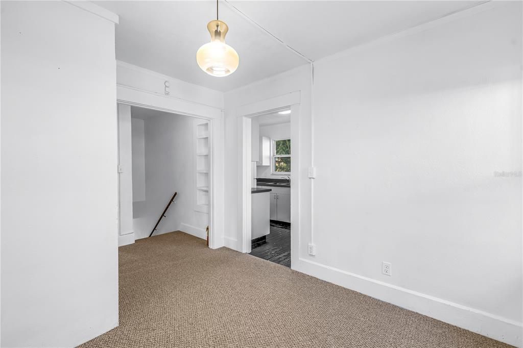 For Sale: $700,000 (5 beds, 0 baths, 1988 Square Feet)