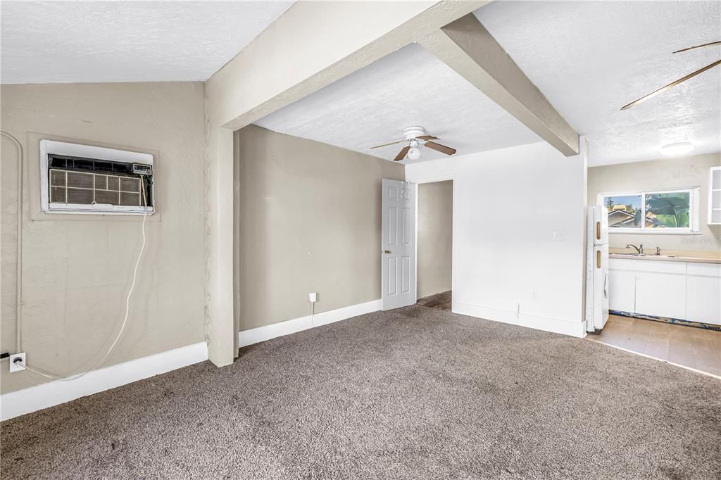 For Sale: $700,000 (5 beds, 0 baths, 1988 Square Feet)