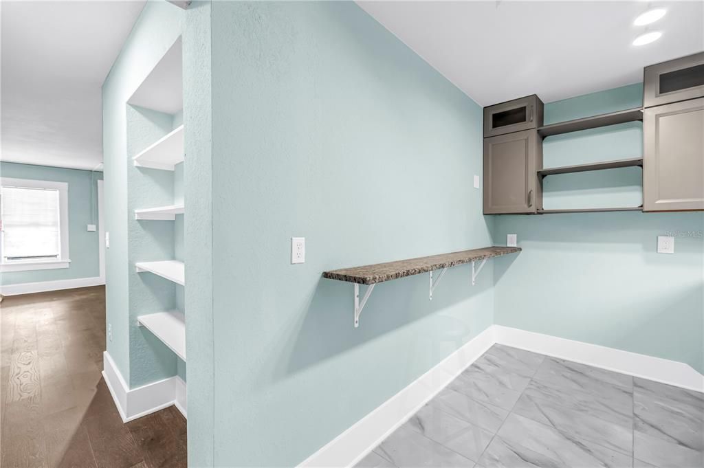 For Sale: $700,000 (5 beds, 0 baths, 1988 Square Feet)