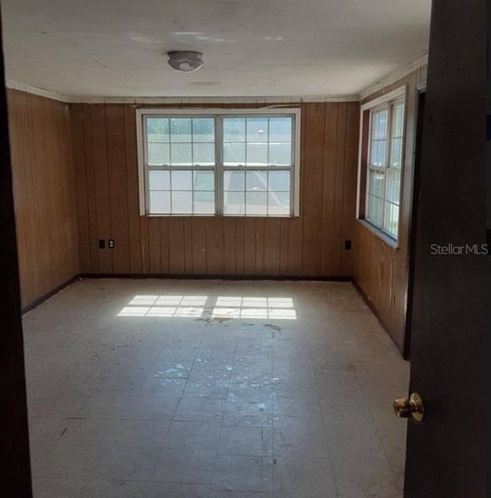 For Sale: $249,900 (2 beds, 2 baths, 1088 Square Feet)