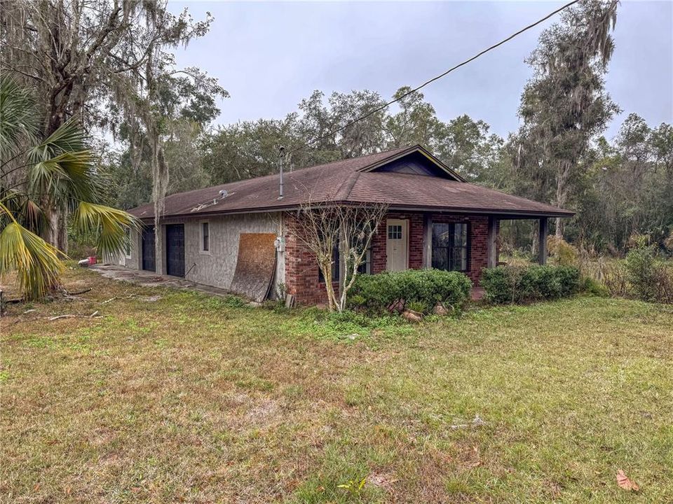 For Sale: $599,000 (6 beds, 4 baths, 4521 Square Feet)