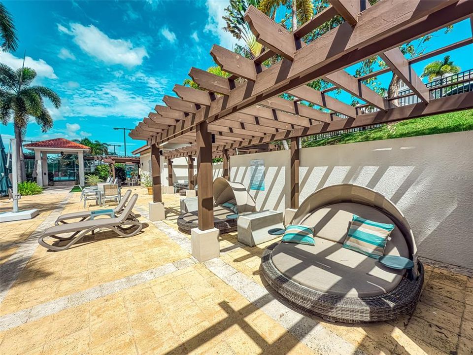 For Rent: $4,500 (3 beds, 2 baths, 2095 Square Feet)