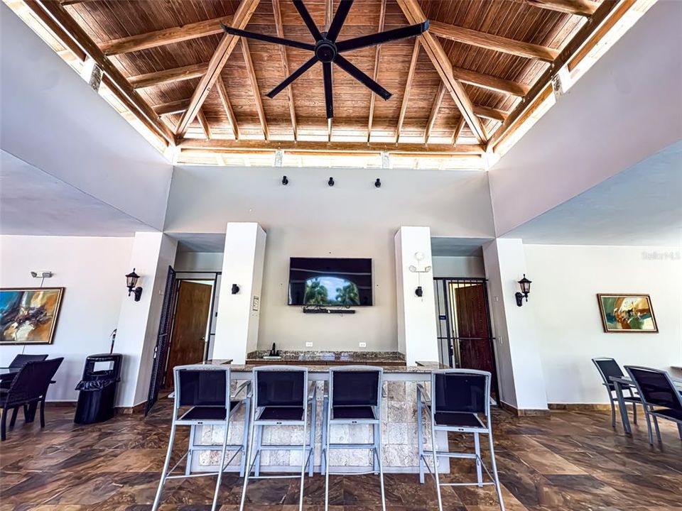 For Rent: $4,500 (3 beds, 2 baths, 2095 Square Feet)