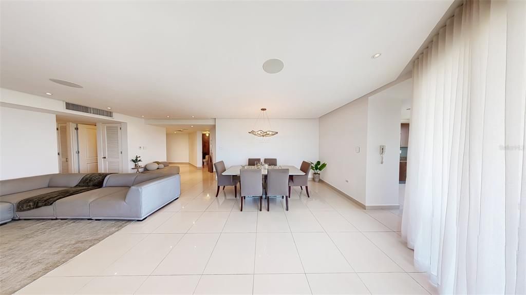 For Rent: $4,500 (3 beds, 2 baths, 2095 Square Feet)