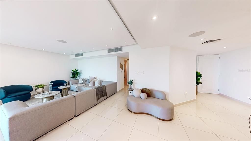 For Rent: $4,500 (3 beds, 2 baths, 2095 Square Feet)