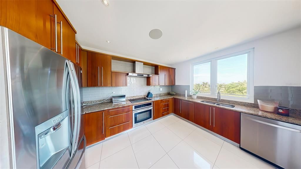 For Rent: $4,500 (3 beds, 2 baths, 2095 Square Feet)