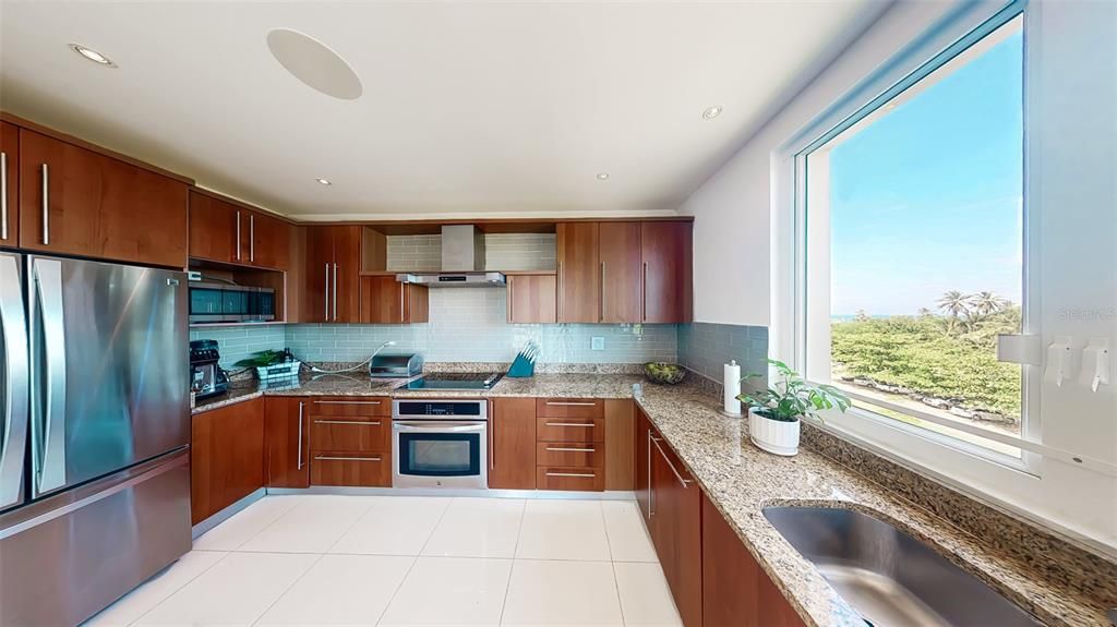 For Rent: $4,500 (3 beds, 2 baths, 2095 Square Feet)