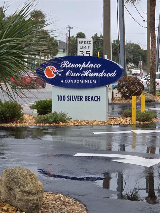 En Venta: $189,500 (2 camas, 2 baños, 1095 Pies cuadrados)