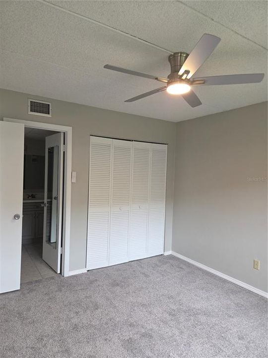 En Venta: $189,500 (2 camas, 2 baños, 1095 Pies cuadrados)