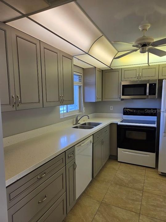 En Venta: $189,500 (2 camas, 2 baños, 1095 Pies cuadrados)