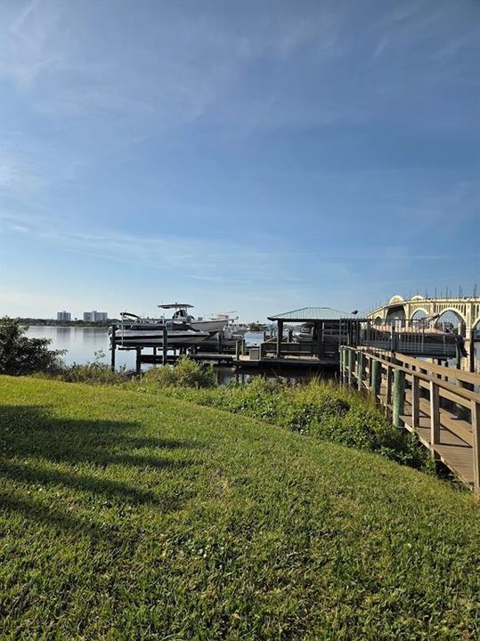 En Venta: $189,500 (2 camas, 2 baños, 1095 Pies cuadrados)