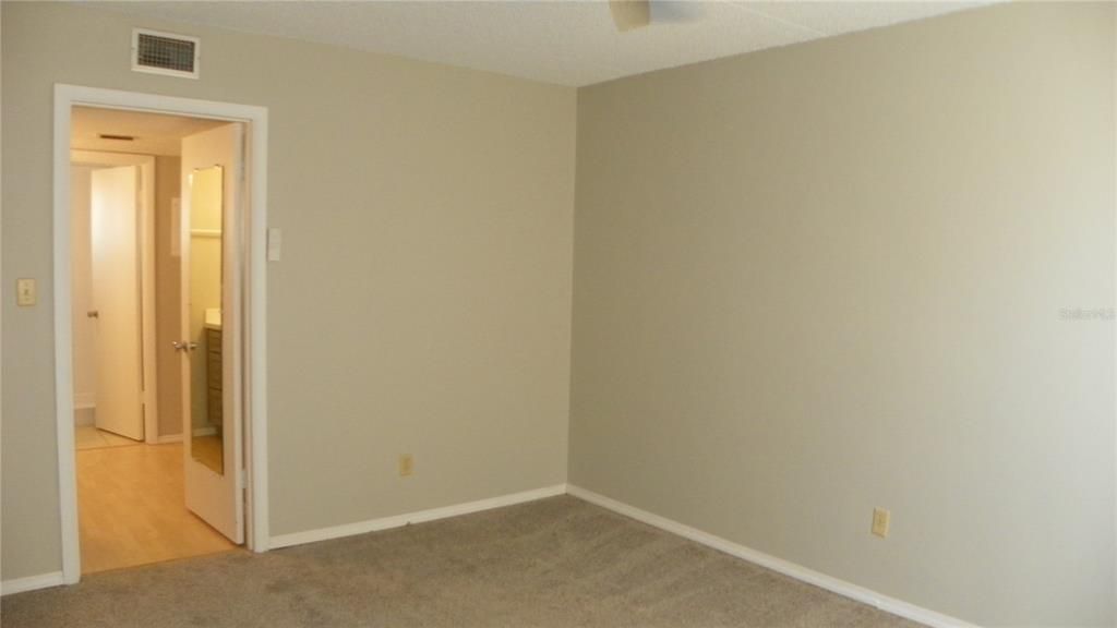 En Venta: $189,500 (2 camas, 2 baños, 1095 Pies cuadrados)