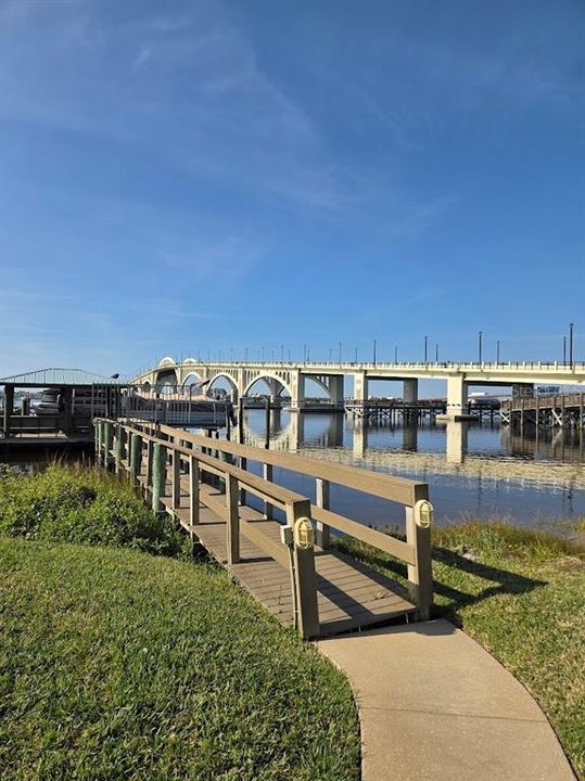 En Venta: $189,500 (2 camas, 2 baños, 1095 Pies cuadrados)