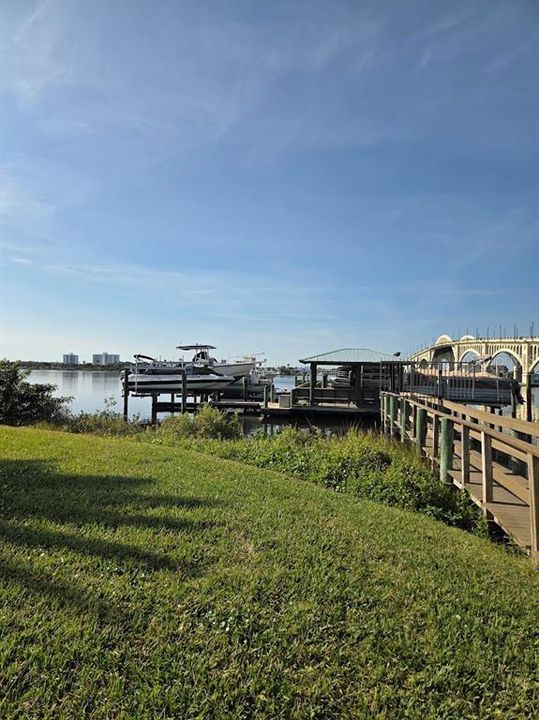 En Venta: $189,500 (2 camas, 2 baños, 1095 Pies cuadrados)