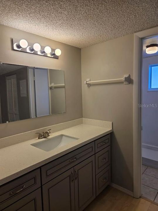 En Venta: $189,500 (2 camas, 2 baños, 1095 Pies cuadrados)