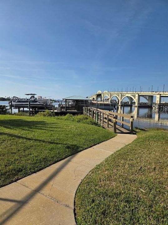 待售: $189,500 (2 贝兹, 2 浴室, 1095 平方英尺)