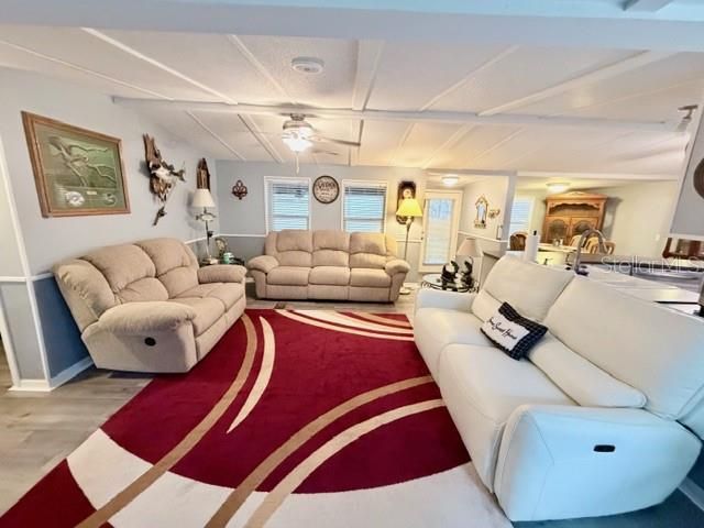 For Sale: $235,000 (2 beds, 2 baths, 1836 Square Feet)