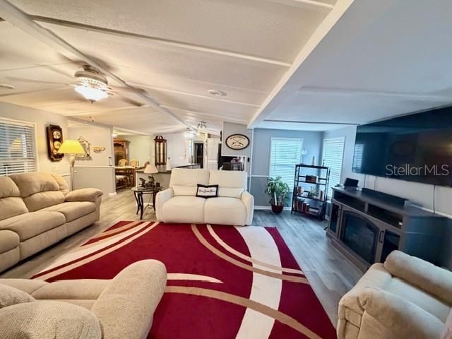 For Sale: $235,000 (2 beds, 2 baths, 1836 Square Feet)