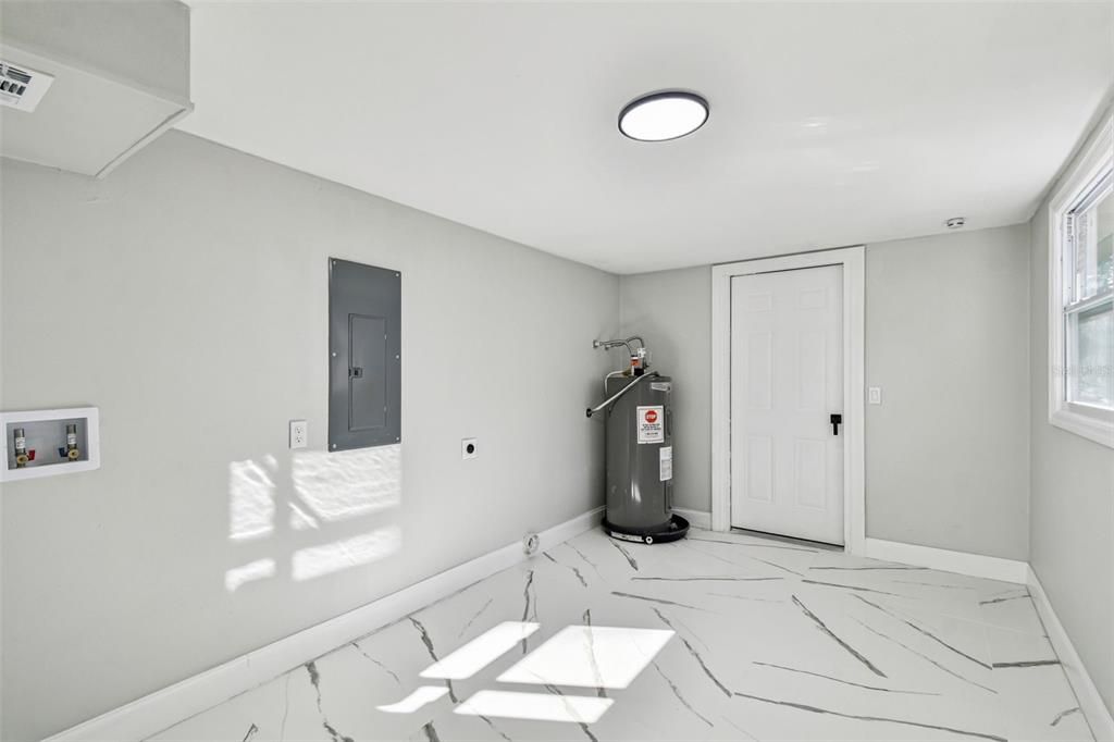 For Sale: $419,000 (3 beds, 2 baths, 1503 Square Feet)