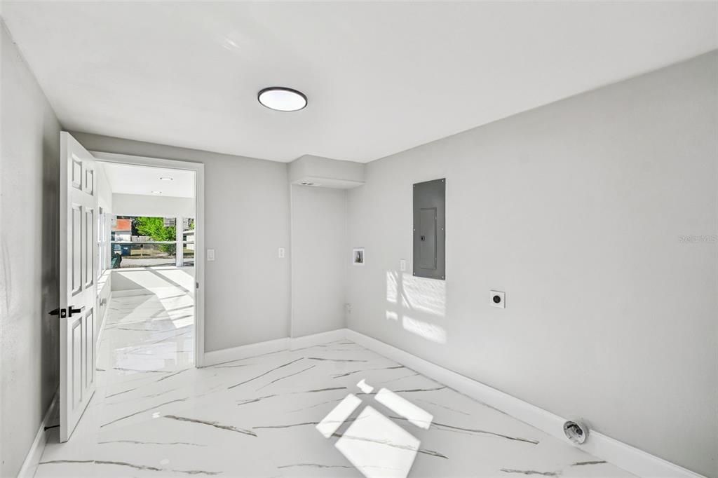 For Sale: $419,000 (3 beds, 2 baths, 1503 Square Feet)