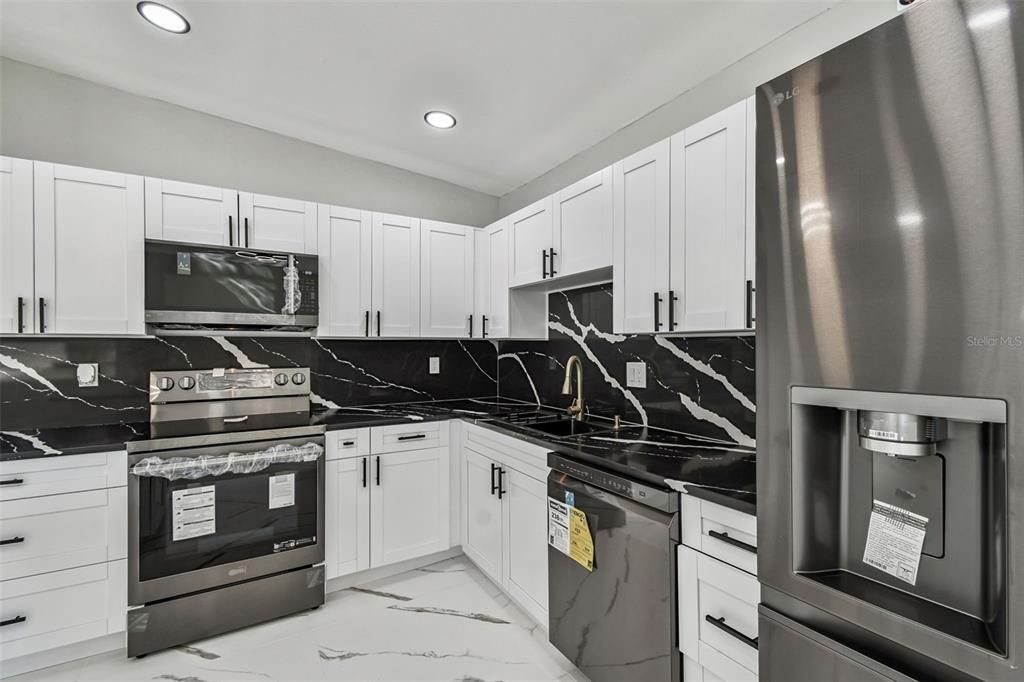 For Sale: $419,000 (3 beds, 2 baths, 1503 Square Feet)