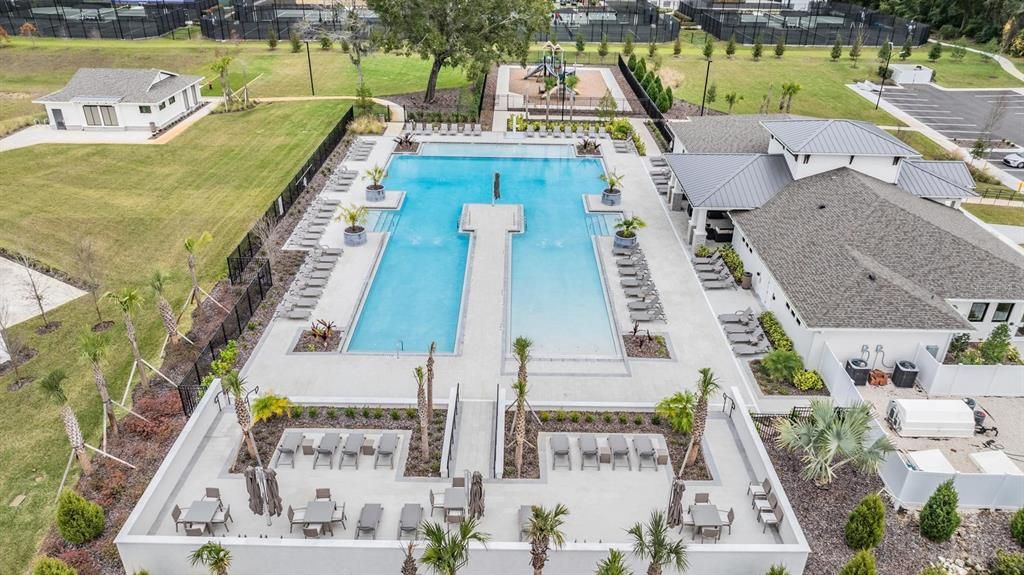 For Sale: $369,000 (5 beds, 2 baths, 2389 Square Feet)