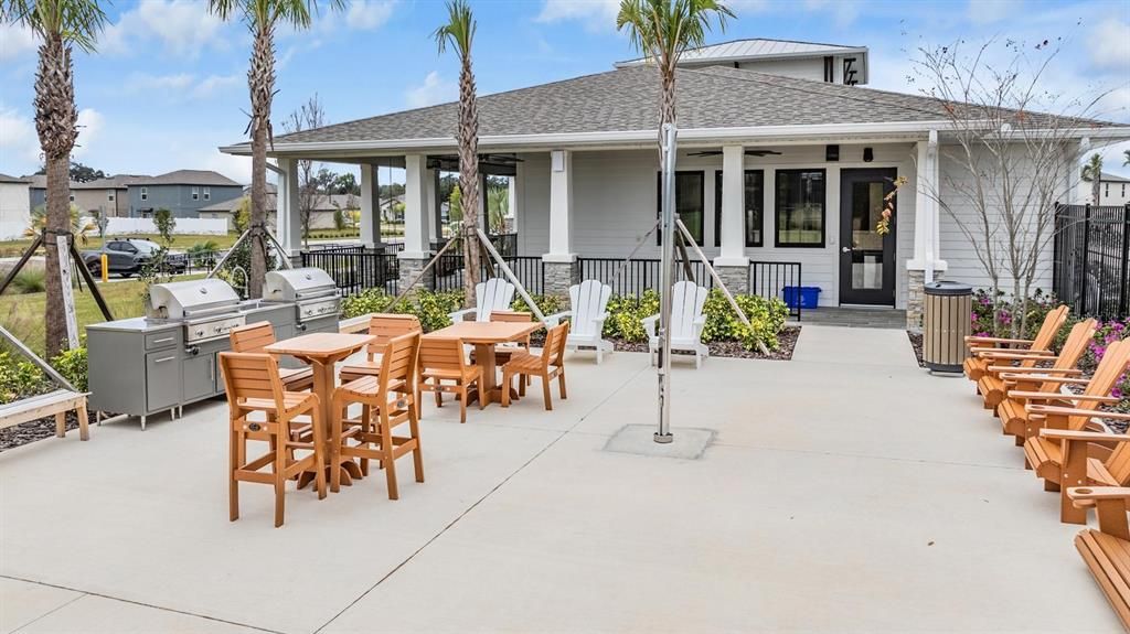 For Sale: $369,000 (5 beds, 2 baths, 2389 Square Feet)