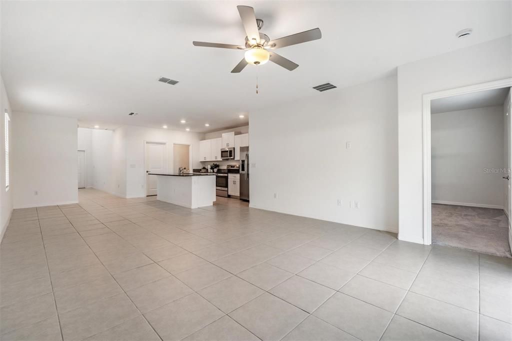 For Sale: $369,000 (5 beds, 2 baths, 2389 Square Feet)