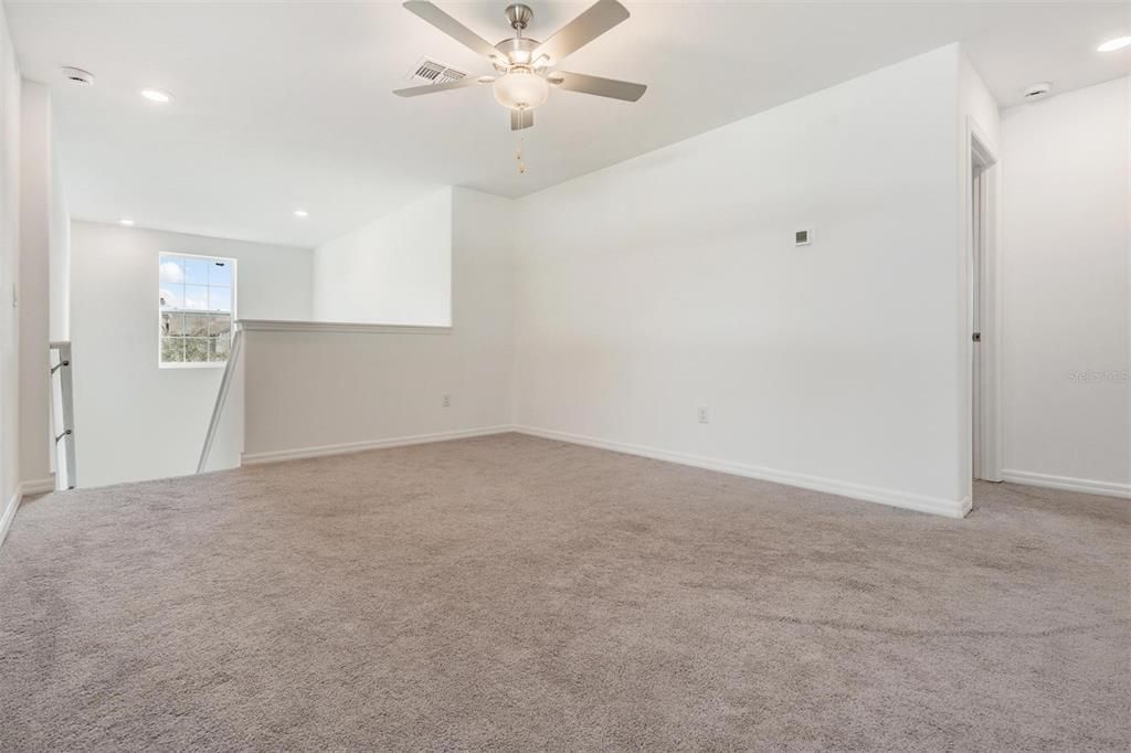 For Sale: $369,000 (5 beds, 2 baths, 2389 Square Feet)