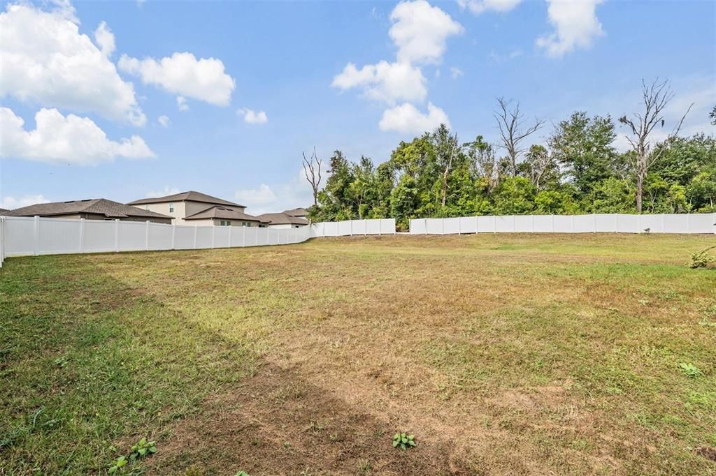 For Sale: $369,000 (5 beds, 2 baths, 2389 Square Feet)