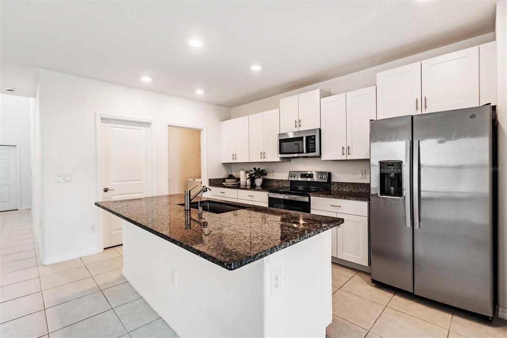 For Sale: $369,000 (5 beds, 2 baths, 2389 Square Feet)