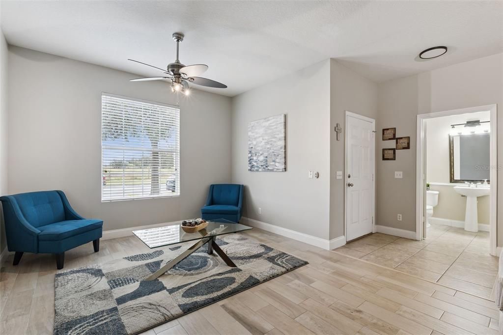 待售: $380,000 (3 贝兹, 2 浴室, 1932 平方英尺)