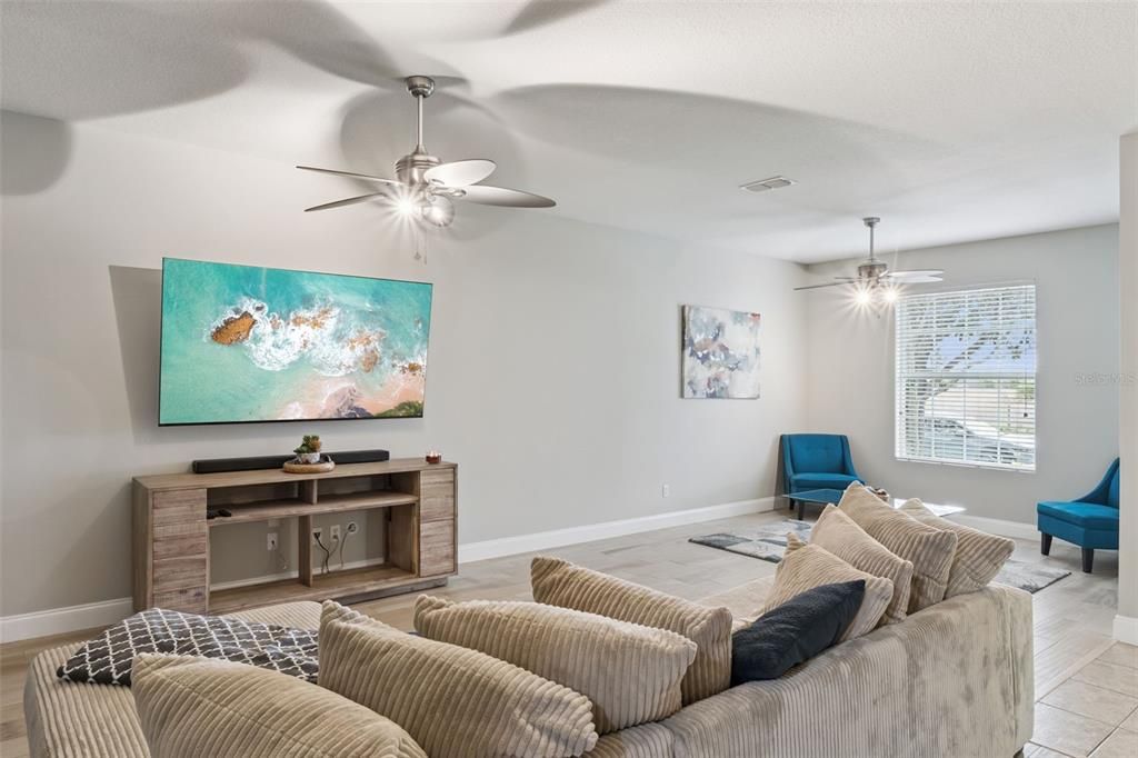 待售: $380,000 (3 贝兹, 2 浴室, 1932 平方英尺)