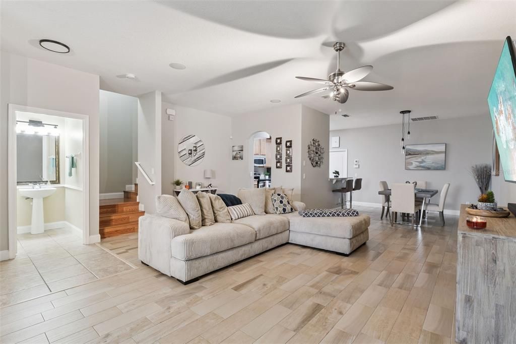 待售: $380,000 (3 贝兹, 2 浴室, 1932 平方英尺)