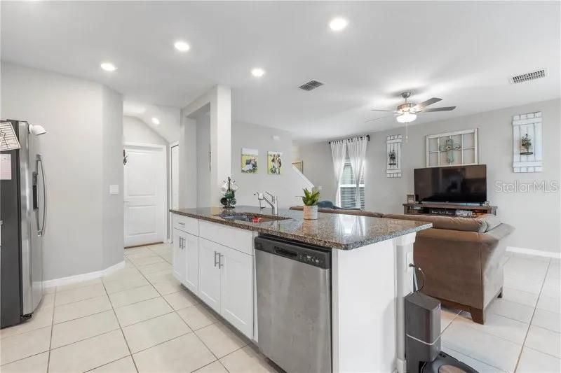 For Sale: $329,900 (4 beds, 2 baths, 1764 Square Feet)