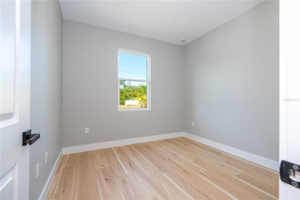 На продажу: $410,000 (4 спален, 3 ванн, 1795 Квадратных фут)