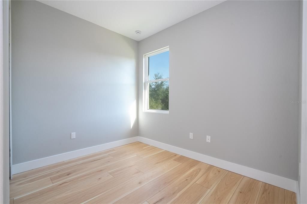 На продажу: $410,000 (4 спален, 3 ванн, 1795 Квадратных фут)