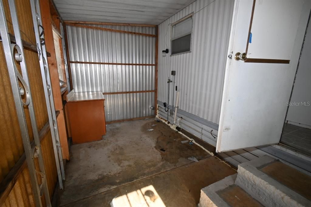 На продажу: $58,900 (2 спален, 2 ванн, 672 Квадратных фут)