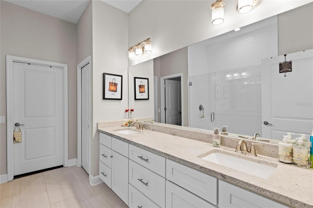 En Venta: $469,747 (3 camas, 2 baños, 1990 Pies cuadrados)